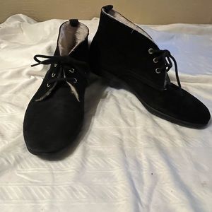 Outdorables by Daniel Green Booties